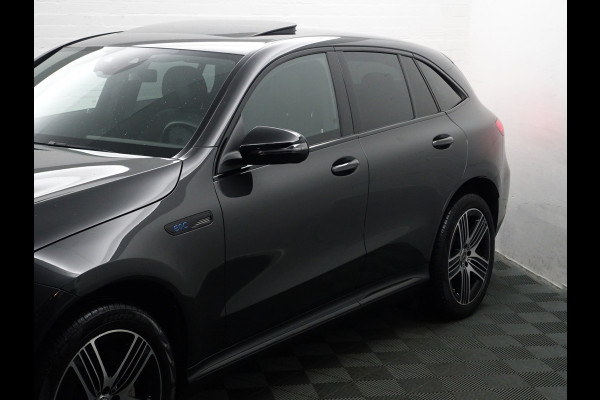 Mercedes-Benz EQC 400 4MATIC AMG Night Edition 80 kWh Aut- Schuifdak I Sfeerverlichting I Standkachel I Park Assist I Park Pilot I Carplay