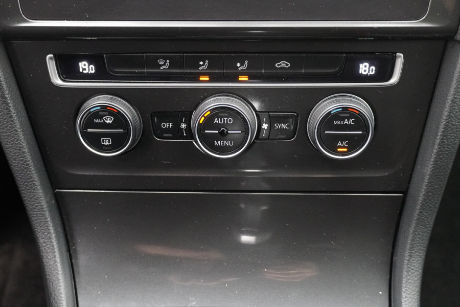 Volkswagen Golf BWJ 2019 / 131 PK 1.5 TSI Comfortline automaat / Clima / Navi / Ad. Cruise / PDC / Privacy glass / LMV /