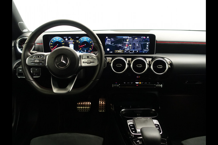 Mercedes-Benz A-Klasse A35 AMG 4MATIC Edition 1- 306pk Burmester I Xenon Led I Camera, Navi I Full