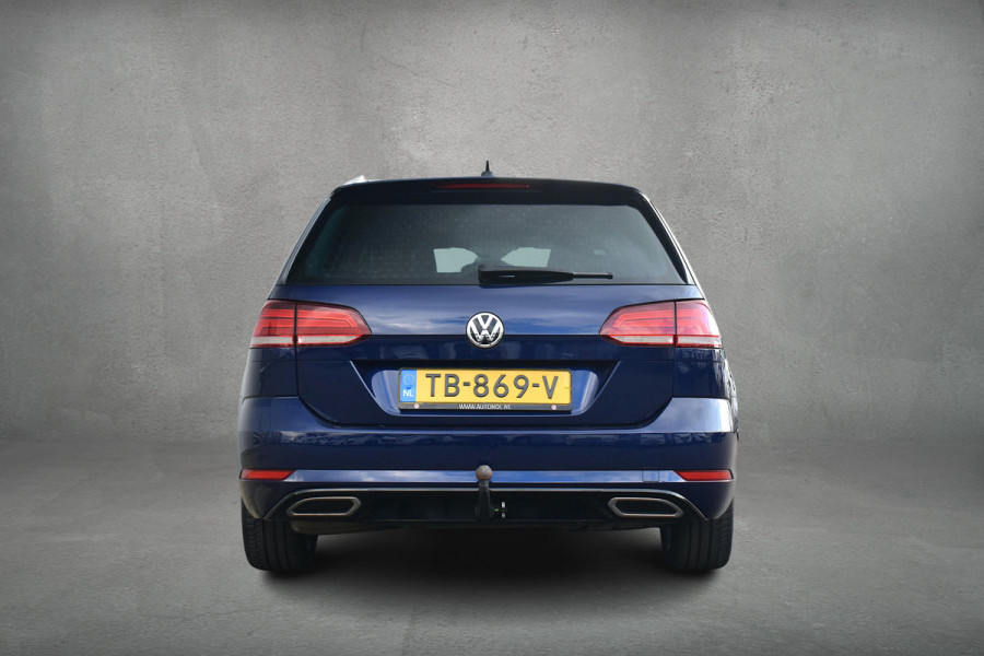 Volkswagen GOLF Variant 1.5 TSI Highline Business R | Trekhaak | Apple CarPlay | Virtual | Adapt. Cruise