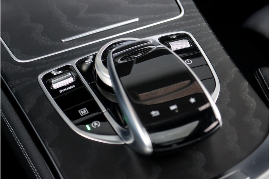 Mercedes-Benz GLC 220 d 4-MATIC Aut9, Panoramadak, Camera, Head-up Display, Trekhaak, Burmester, Dodehoekassistent, Led Intelligent Light System, Etc.