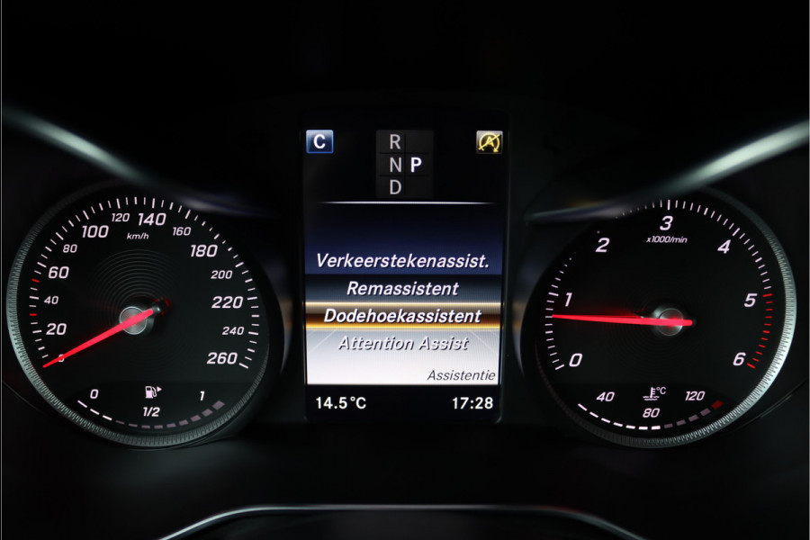 Mercedes-Benz GLC 220 d 4-MATIC Aut9, Panoramadak, Camera, Head-up Display, Trekhaak, Burmester, Dodehoekassistent, Led Intelligent Light System, Etc.