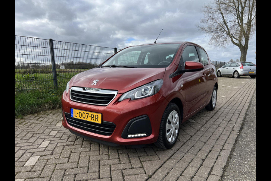 Peugeot 108 1.0 e-VTi Active, Airconditioning, Apple CarPlay, Navigatie, Bluetooth, 1e eigenaar en Boekjes aanwezig