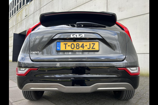 Kia Niro EV DynamicPlusLine 64.8 kWh Automaat | Leder | Schuif-/kanteldak | Camera | Navi | Key-Less | Stuur-/Stoelverwarming | 17” Velgen | Apple CarPlay/Android Auto | PDC | Cruise | LED |