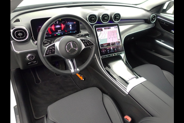 Mercedes-Benz C-Klasse 200 AMG Launch Edition Luxury Line Aut- Sfeerverlichting I Camera I Xenon Led I Carplay I Lane Assist I Park Assist