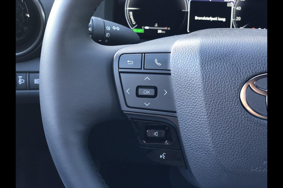 Toyota C-HR 1.8 Hybrid 140pk First Edition Bi-tone | Nieuw model, Smart connect, Dodehoekherkenning, Parkeersensoren,Stoel + Stuurverwarming