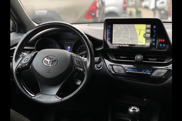 Toyota C-HR 1.2 Turbo Dynamic | Navigatie, Parkeercamera, Lichtmetalen velgen, DAB+, Keyless, Licht + Regensensor