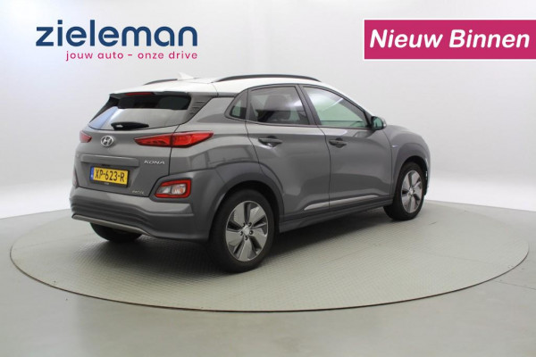 Hyundai Kona EV Premium 64 kWh - Leer, Navi, Camera (16.500 na subsidie)