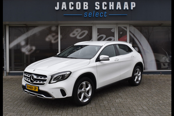 Mercedes-Benz GLA 180 Urban Automaat / Clima / Navi / Apple CarPlay / LED / Verw. stoelen