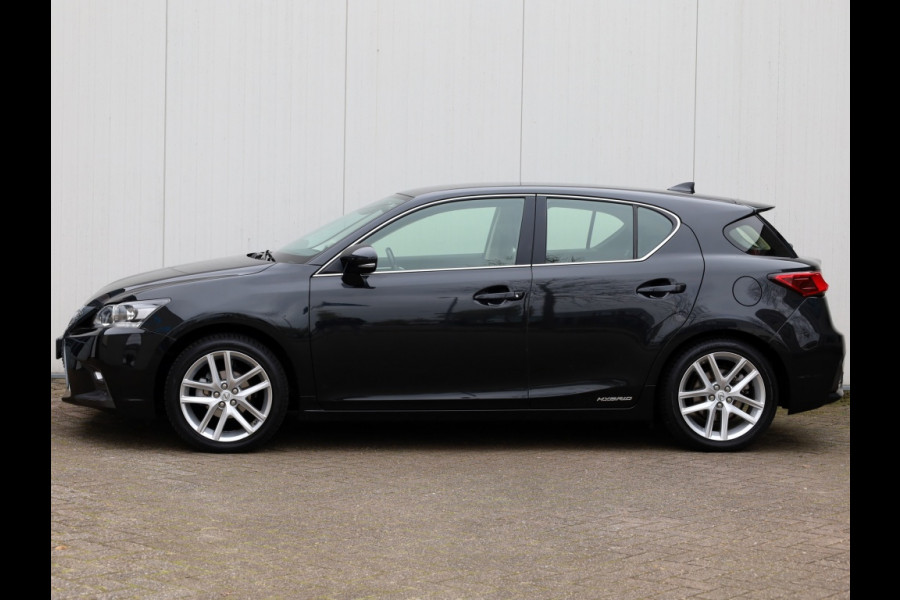 Lexus CT 200h Dynamic | Leder/Alcantara | Breedbeeld Navi | Safety Pack