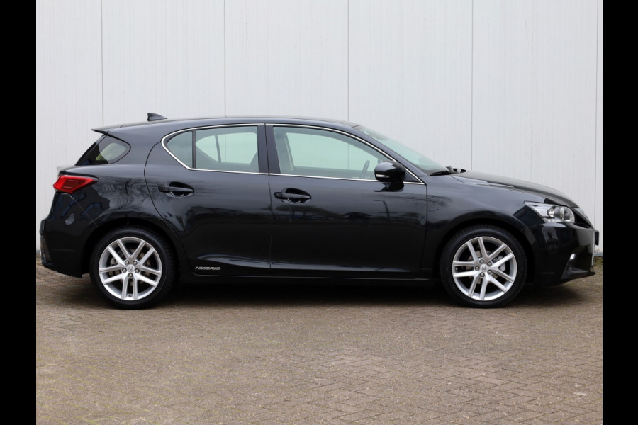 Lexus CT 200h Dynamic | Leder/Alcantara | Breedbeeld Navi | Safety Pack