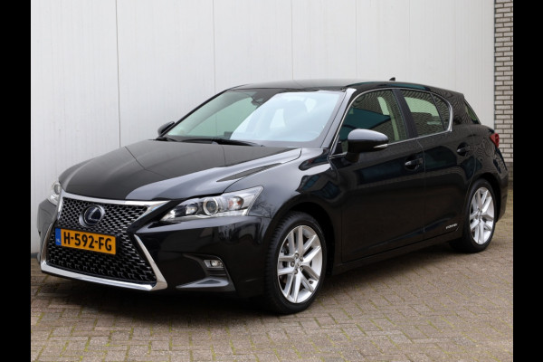 Lexus CT 200h Dynamic | Leder/Alcantara | Breedbeeld Navi | Safety Pack