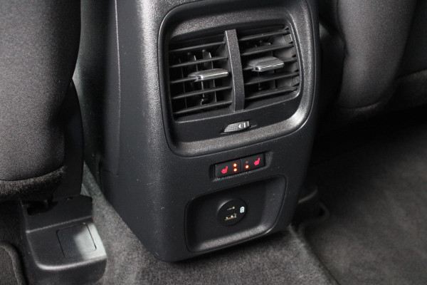 Ford Kuga 2.5 PHEV Titanium | Navigatie | Camera | Winter Pack