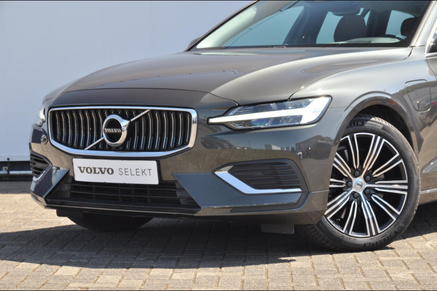 Volvo V60 T8 390PK Automaat Recharge AWD Inscription Cruise control/ Climate control/ On Call/ Trekhaak/ Parkeersensoren met camera/ Navigatie/ Elektrische achterklep/ Elektrische stoel