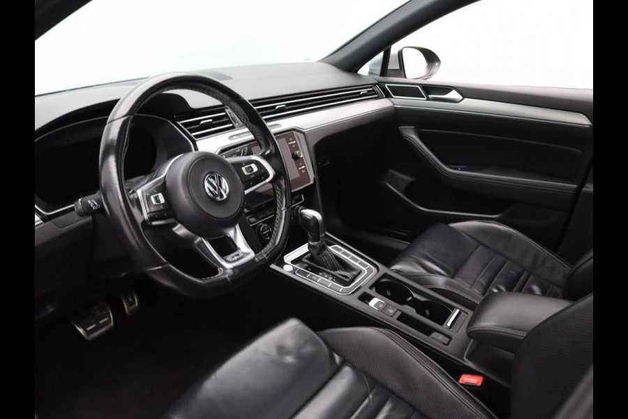 Volkswagen Passat Variant 150pk TSI Highline Business R DSG/AUTOMAAT ALL-IN PRIJS! Adapt. cruise | Leder | Panoramadak | 18" Velgen