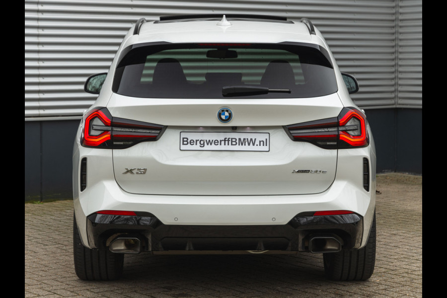 BMW X3 xDrive30e M-Sport - Pano - Trekhaak - Memoryzetel - Head-up - Stuurwiel verwarmd