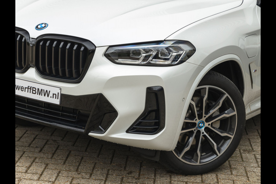 BMW X3 xDrive30e M-Sport - Pano - Trekhaak - Memoryzetel - Head-up - Stuurwiel verwarmd