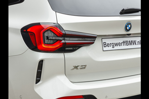 BMW X3 xDrive30e M-Sport - Pano - Trekhaak - Memoryzetel - Head-up - Stuurwiel verwarmd