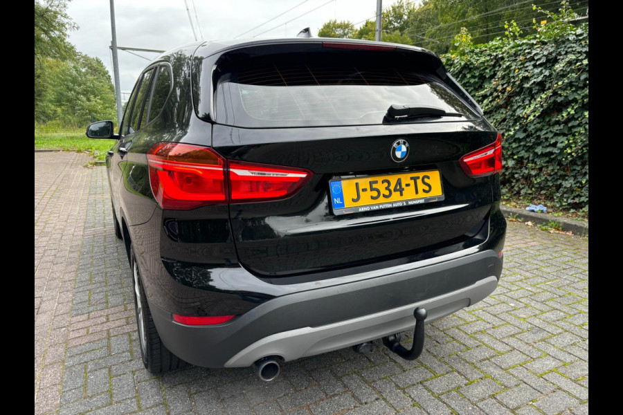 BMW X1 SDrive18i Centennial Executive /Navi /Stoelverwarming