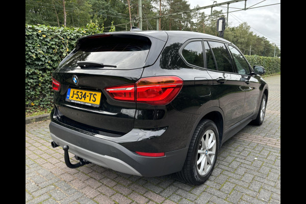 BMW X1 SDrive18i Centennial Executive /Navi /Stoelverwarming