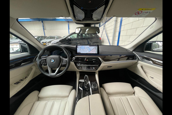 BMW 5 Serie 545e xDrive High Executive LASER|KEYLES|HEADUP|VOL