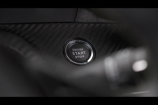 Peugeot 2008 PureTech 130 GT-Line | Trekhaak | Camera | Navigatie | Parkeersensoren | Stoelverwarming