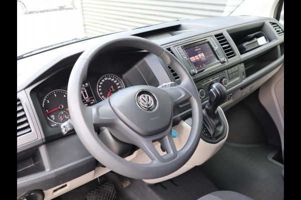 Volkswagen Transporter 2.0 TDI 150pk Automaat L2 Lang - Trekhaak - Navi - Cruise - EURO 6
