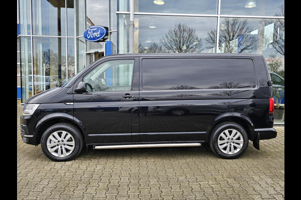 Volkswagen Transporter 2.0 TDI L1H1 204 pk DSG automaat | Trekhaak | Full led | Camera | Navigatie | Stuurwielbediening | Sidebars | Bijrijdersbank | Nette auto!