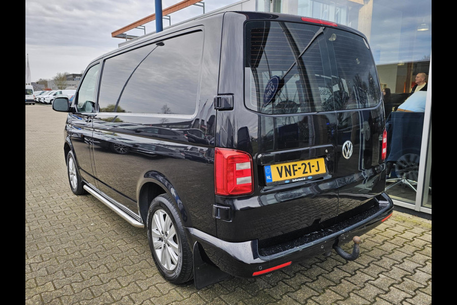 Volkswagen Transporter 2.0 TDI L1H1 204 pk DSG automaat | Trekhaak | Full led | Camera | Navigatie | Stuurwielbediening | Sidebars | Bijrijdersbank | Nette auto!