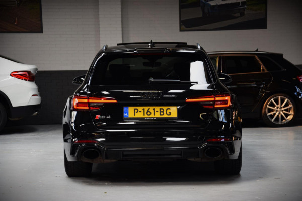 Audi RS4 Avant 2.9 TFSI RS 4 Quattro Panoramadak|Massage|Matrix|Black|450pk!!|B&O|