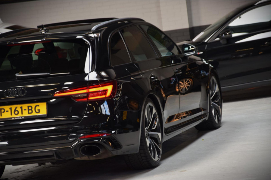 Audi RS4 Avant 2.9 TFSI RS 4 Quattro Panoramadak|Massage|Matrix|Black|450pk!!|B&O|