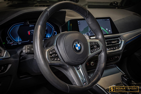 BMW 3-serie 330e xDrive|Pano|Acc+|M-sport|Laser|Cam|HUD|Gara