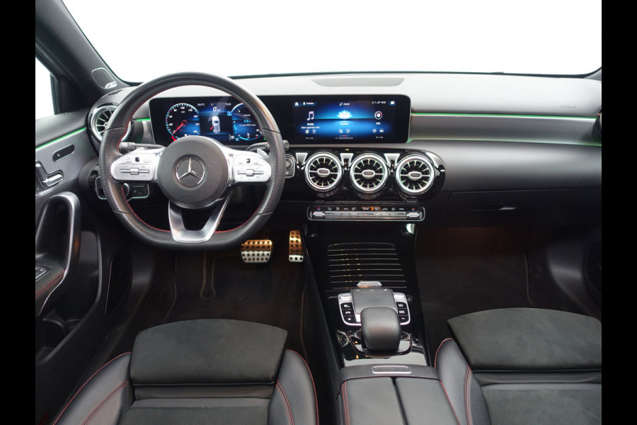 Mercedes-Benz A-Klasse 220 AMG Launch Edition Premium Plus Aut- Burmester Audio I  Memory Seats I  360 Camera I  Panodak I sfeerverlichting I Led