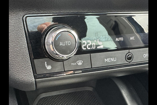 Škoda SCALA 1.0 TSI Panorama dak Camera Carplay Navigatie Cruise Keyless Clima