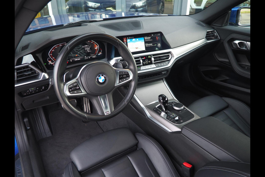 BMW 2 Serie Coupé 220i High Executive / M-sport / Memory / HUD / Adaptive / Leder / Full LED / Camera