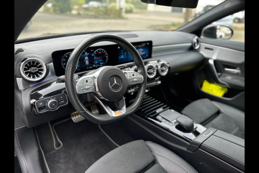 Mercedes-Benz CLA-Klasse Shooting Brake 250 e Business Solution AMG Limited PANO/ADAPTIVE CRUISE (RIJKLAARPRIJS)