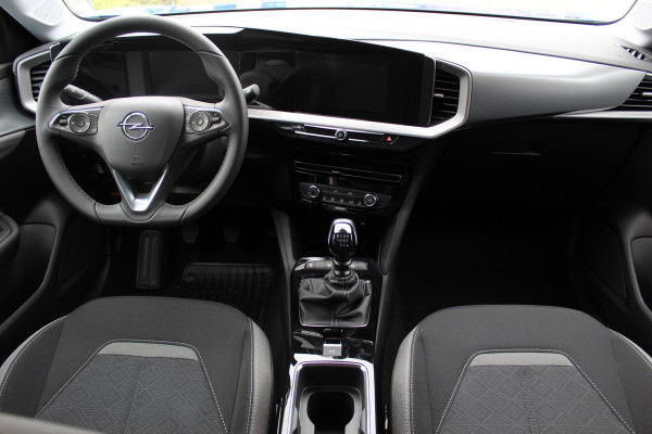 Opel Mokka 1.2 Turbo 100 Pk Edition | Parkpilot / Camera | Navigatie | Airconditioning |