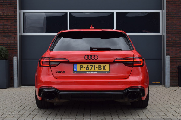 Audi RS4 2.9 TFSI 450pk Quattro Keramisch - Pano - HUD