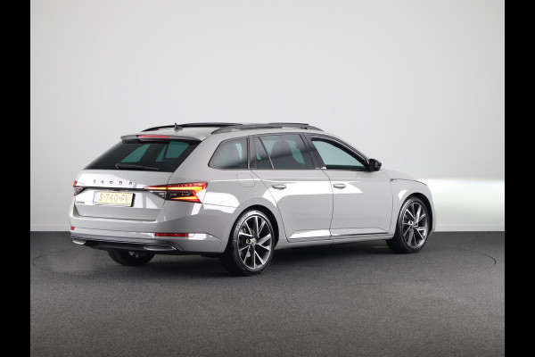 Škoda Superb Combi 1.5 TSI ACT Sportline Business 150PK DSG (Automaat) | Panorama dak | Comfort pakket | Functie pakket | 19"LM velgen |