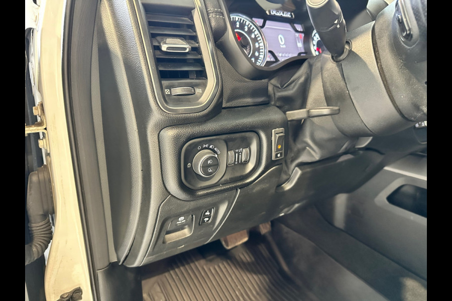 Dodge Ram 1500 5.7 V8 4x4 Crew Cab 5'7 Sport | Soft Cover | Full option | Camera | Trekhaak | White Edition |