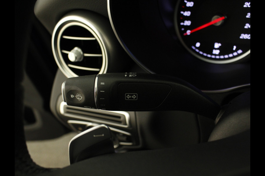 Mercedes-Benz C-Klasse 180 Business Solution AMG | Navigatie | Parkeerpakket | LED Koplampen | Stoelverwarming | Nu tijdelijk te financiëren tegen 3,90% rente (actie loopt t/m 15-5-2020)