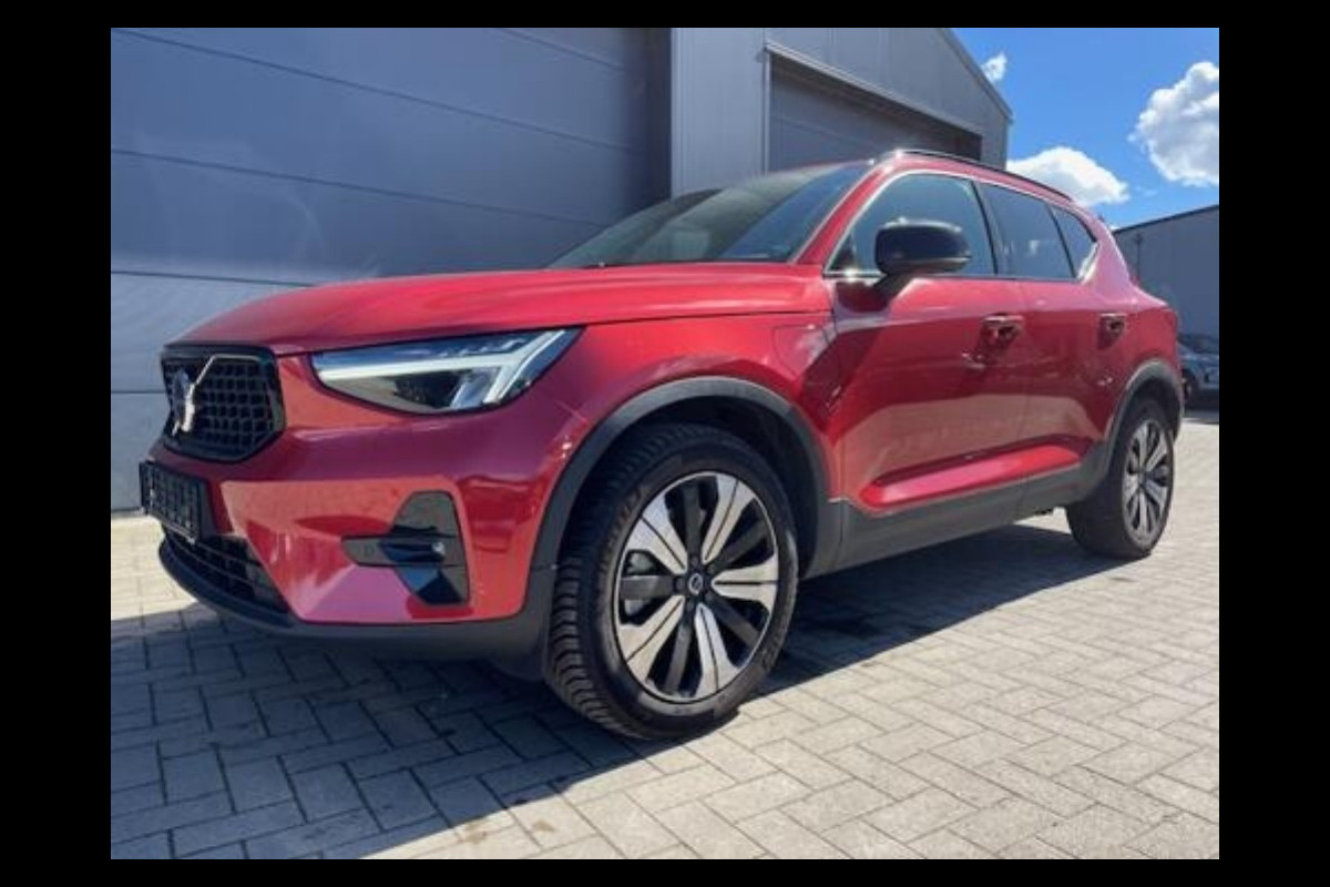 Volvo XC40 T5 Recharge PLUS DARK