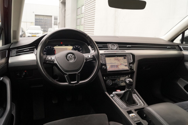 Volkswagen Passat 1.8 TSI 180pk Highline R-lIne -NAVI-ECC-PDC-