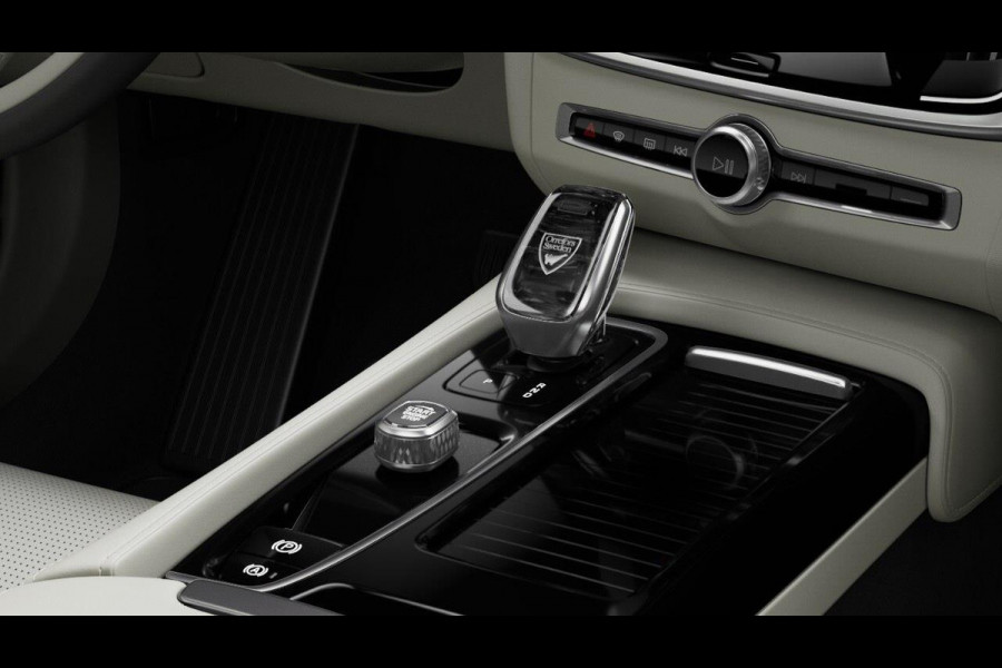 Volvo V90 T6 350PK Recharge AWD Ultimate Bright / Luchtvering / Nappa Leder met Ventilatie / 20'' velgen / 360 camera / Head-up Display