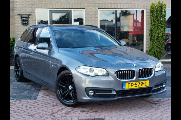 BMW 5 Serie Touring 520d Luxury Edition | Trekhaak | Xenon | Panoramadak | Stoelverwarming