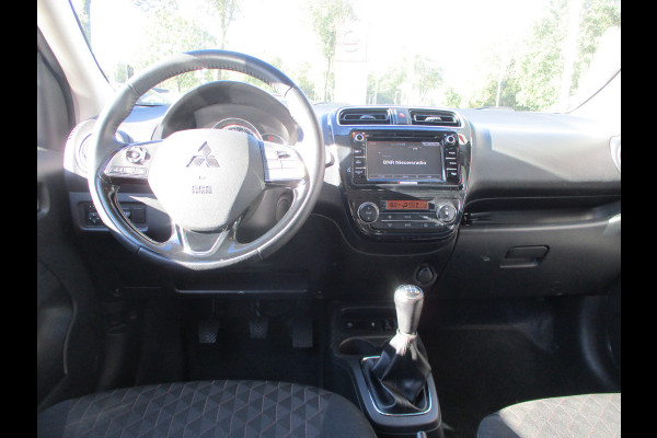 Mitsubishi Space Star 1.2 Nova | navigatie | Apple Carplay | stoelverwarming | Trekhaak voor fietsendrager!!!!