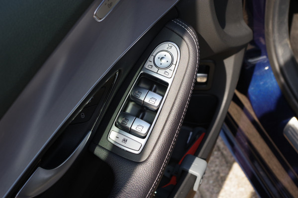Mercedes-Benz C-Klasse Estate AMG-Line Business Solution, Panoramadak, LED, Camera, Carplay