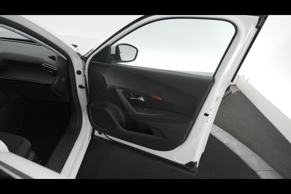 Peugeot 2008 PureTech 130 Blue Lease Active | Trekhaak | Apple Carplay | Parkeersensoren | Climate Control