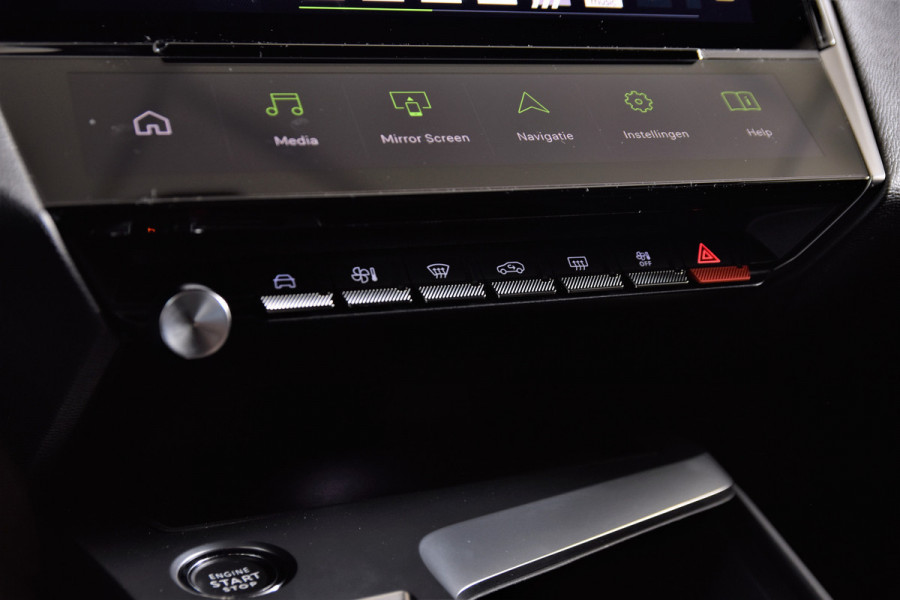 Peugeot 308 SW 1.2 PureTech 130 PK GT - Automaat | 3D Dig. Cockpit | Adapt. Cruise | Stoelverwarming | Camera | PDC | NAV + App Connect | ECC | LM 18'' |