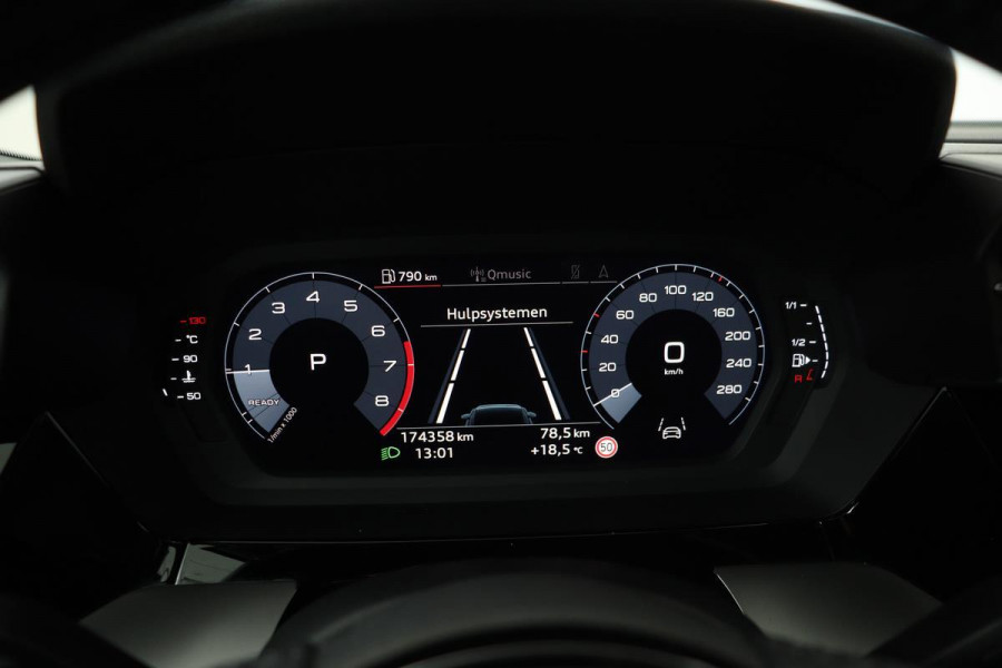 Audi A3 35 TFSI Business Edition | Adaptive cruise | Carplay | Camera | Navigatie | Park Assist | Full LED | Climate control | Virtual Cockpit